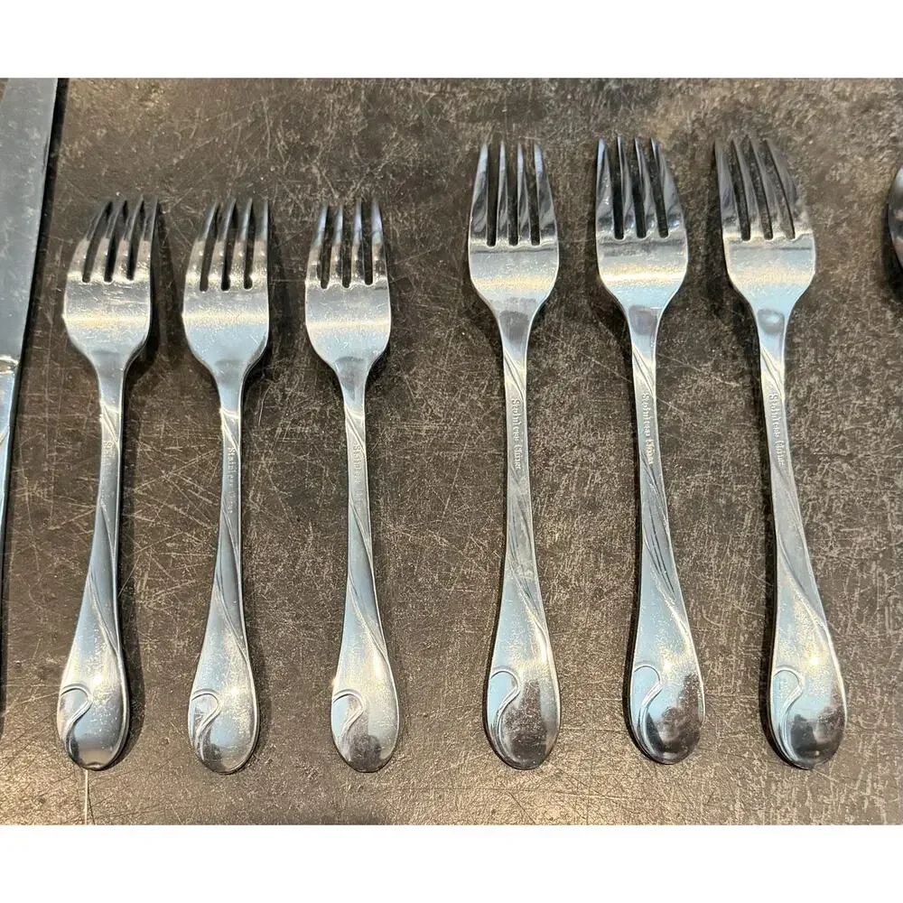 Hampton Silversmiths Jaclyn Smith Bella Frost Flatware (Lot of 15) Replacements